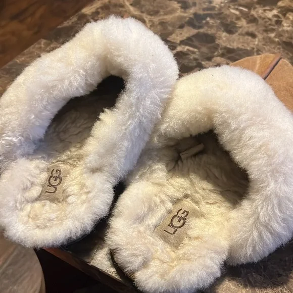 Ugg 🤩 - Picture 3 of 4